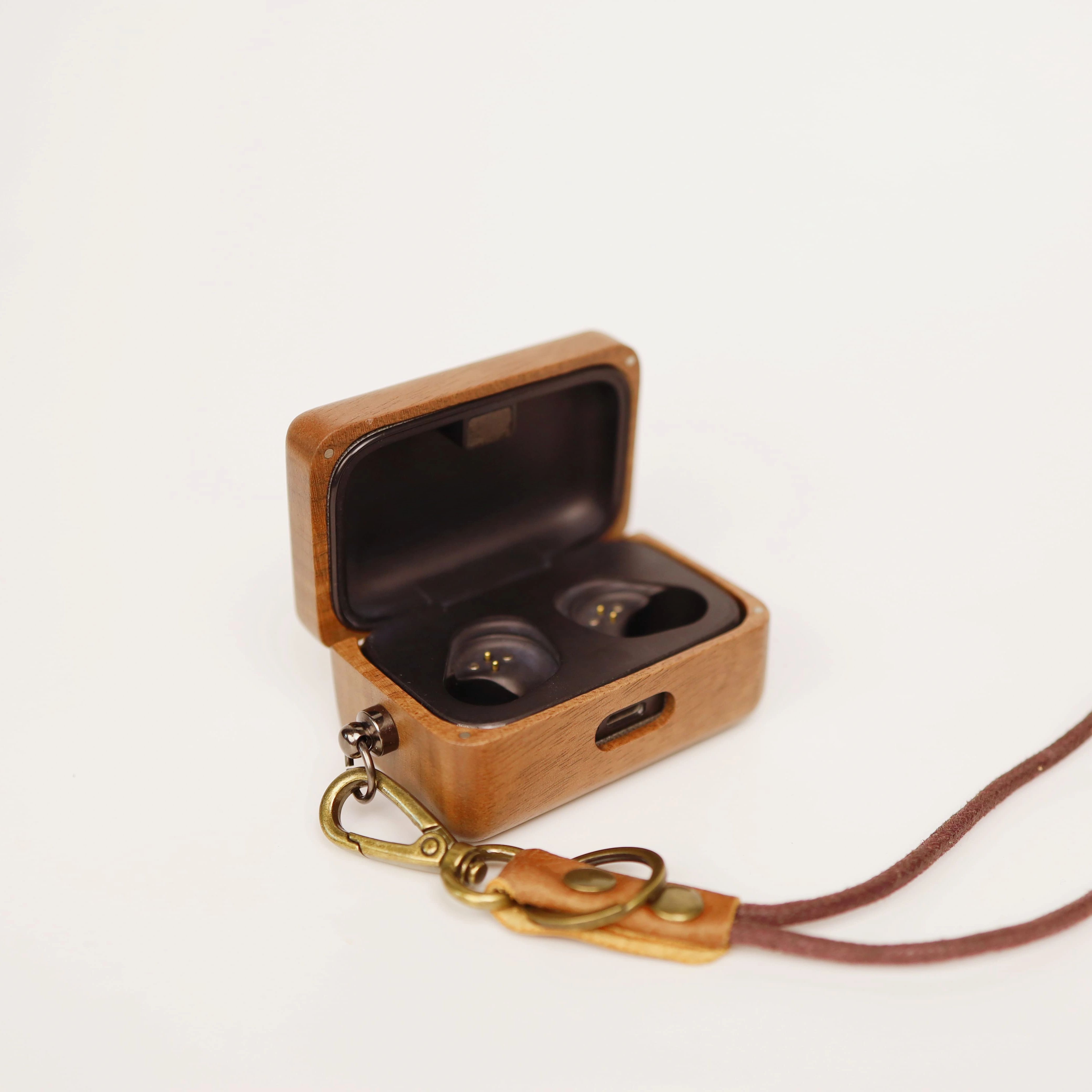 Walnut Solid Wood Case for Sen - đánh giá và giá Sennheiser Headphone Momentum 4